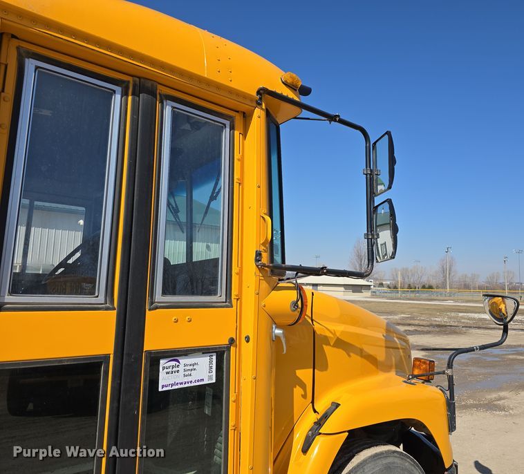image for item DW3099 2007 Thomas FS65 school bus