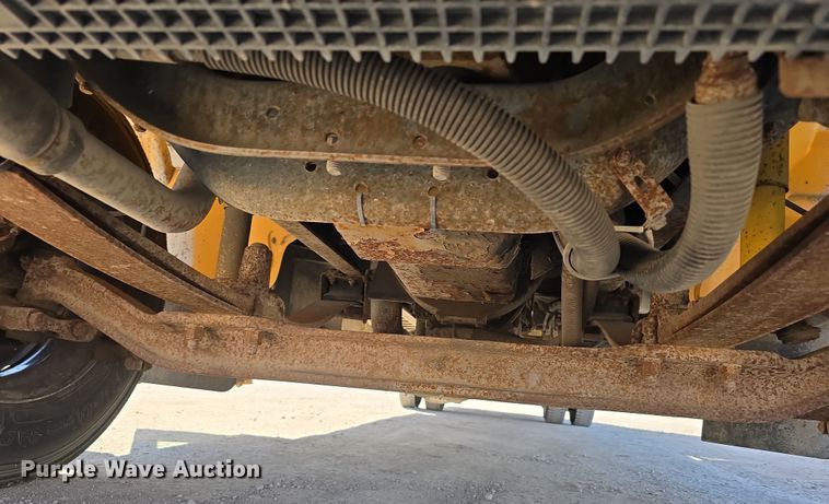 image for item DW3099 2007 Thomas FS65 school bus