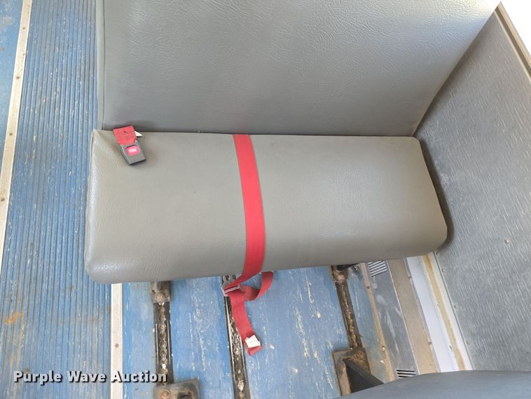 image for item DW3099 2007 Thomas FS65 school bus