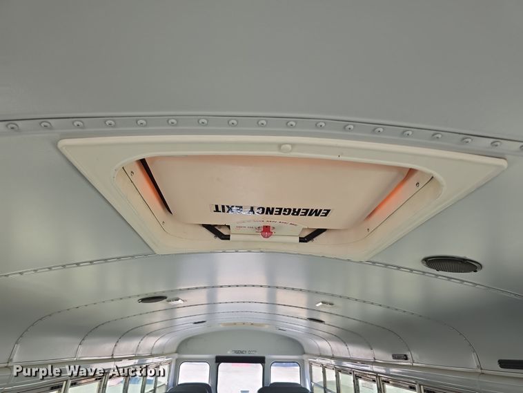 image for item DW3099 2007 Thomas FS65 school bus