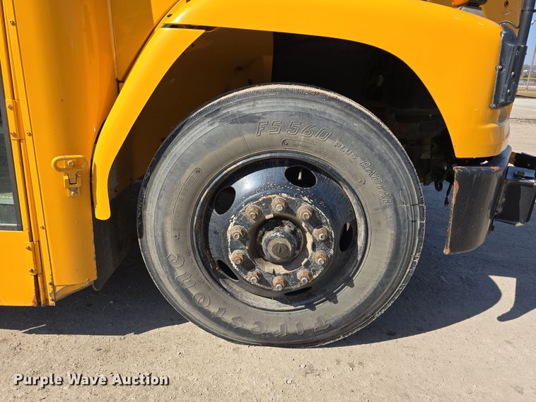 image for item DW3099 2007 Thomas FS65 school bus