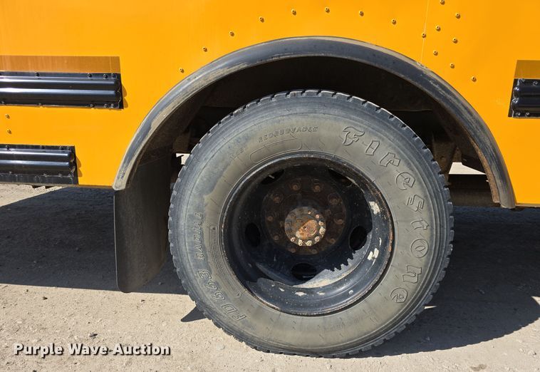 image for item DW3099 2007 Thomas FS65 school bus