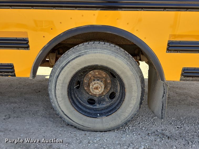 image for item DW3099 2007 Thomas FS65 school bus