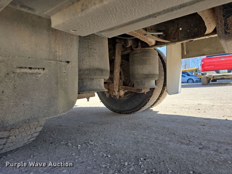 image for item DW3100 2005 IC Corporation PB20500 school bus