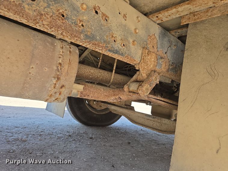 image for item DW3100 2005 IC Corporation PB20500 school bus