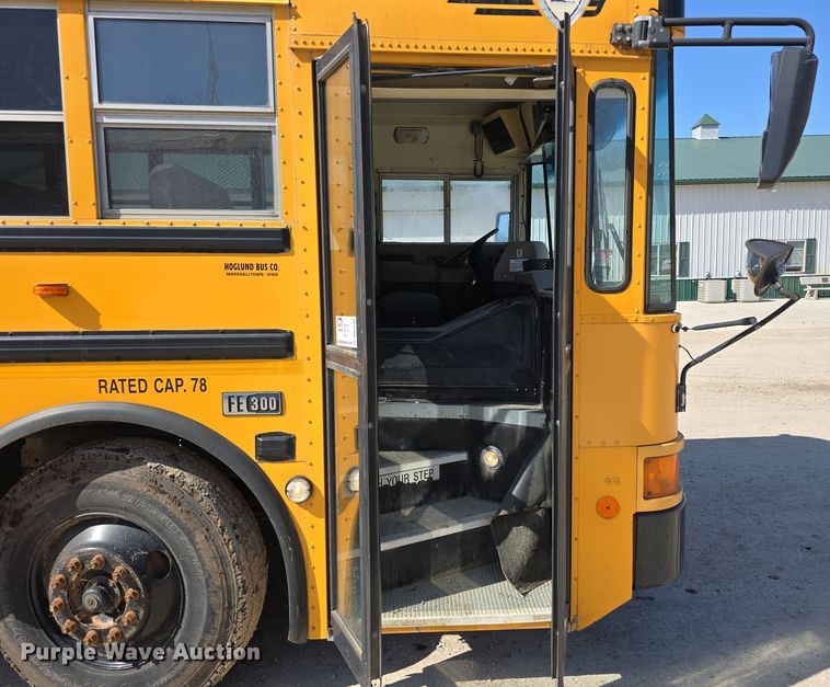 image for item DW3100 2005 IC Corporation PB20500 school bus