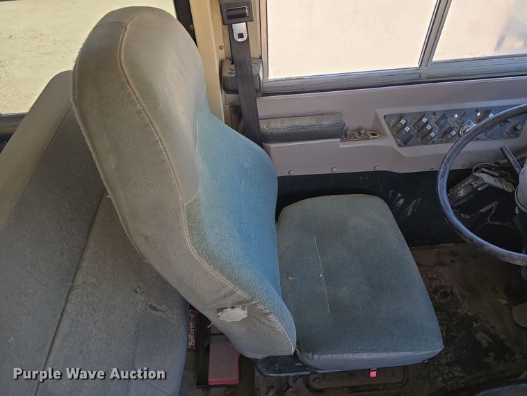 image for item DW3100 2005 IC Corporation PB20500 school bus