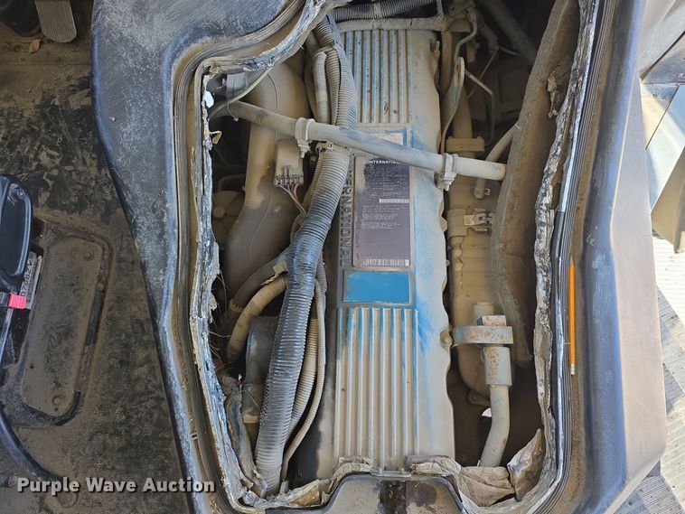 image for item DW3100 2005 IC Corporation PB20500 school bus