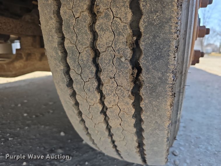 image for item DW3100 2005 IC Corporation PB20500 school bus