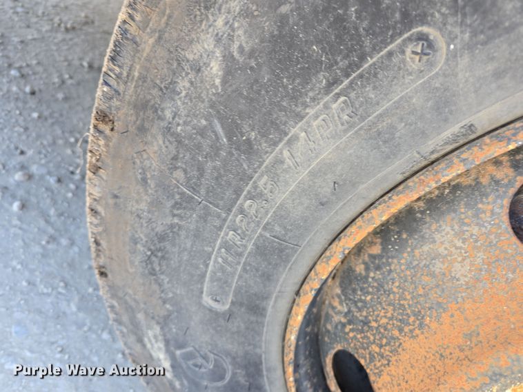 image for item DW3100 2005 IC Corporation PB20500 school bus