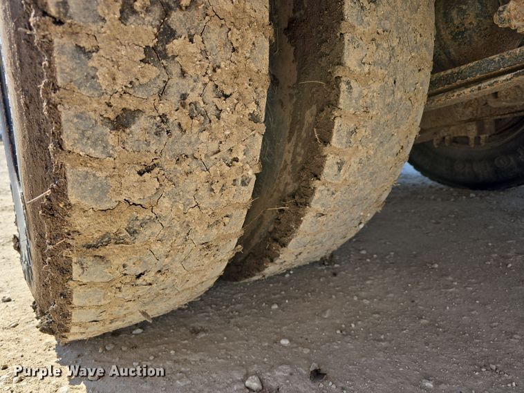 image for item DW3100 2005 IC Corporation PB20500 school bus