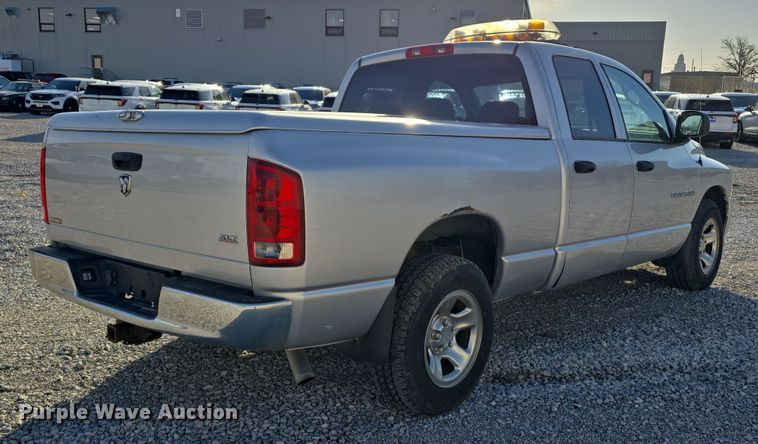 image for item DW3197 2005 Dodge Ram 1500 Quad Cab pickup truck