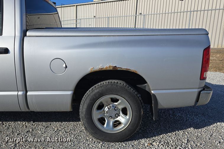 image for item DW3197 2005 Dodge Ram 1500 Quad Cab pickup truck