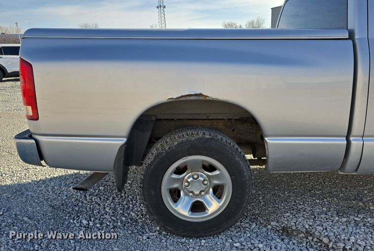 image for item DW3197 2005 Dodge Ram 1500 Quad Cab pickup truck