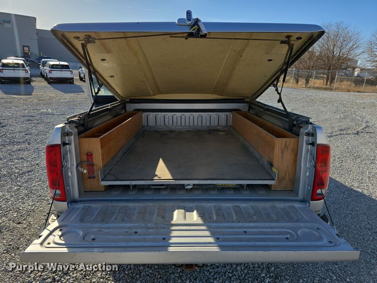 image for item DW3197 2005 Dodge Ram 1500 Quad Cab pickup truck