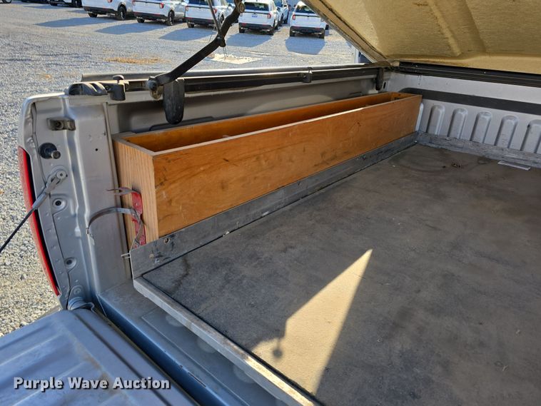 image for item DW3197 2005 Dodge Ram 1500 Quad Cab pickup truck