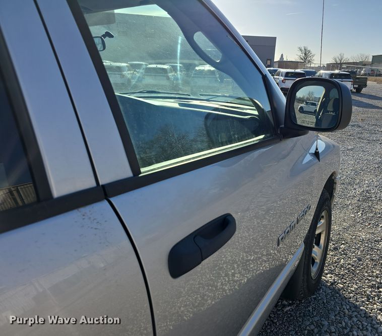 image for item DW3197 2005 Dodge Ram 1500 Quad Cab pickup truck