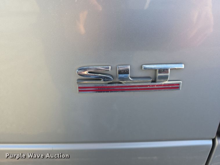 image for item DW3197 2005 Dodge Ram 1500 Quad Cab pickup truck