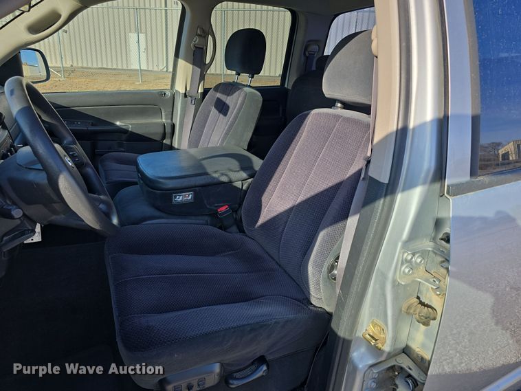 image for item DW3197 2005 Dodge Ram 1500 Quad Cab pickup truck