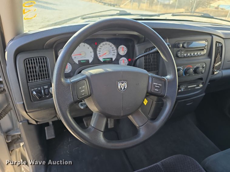 image for item DW3197 2005 Dodge Ram 1500 Quad Cab pickup truck