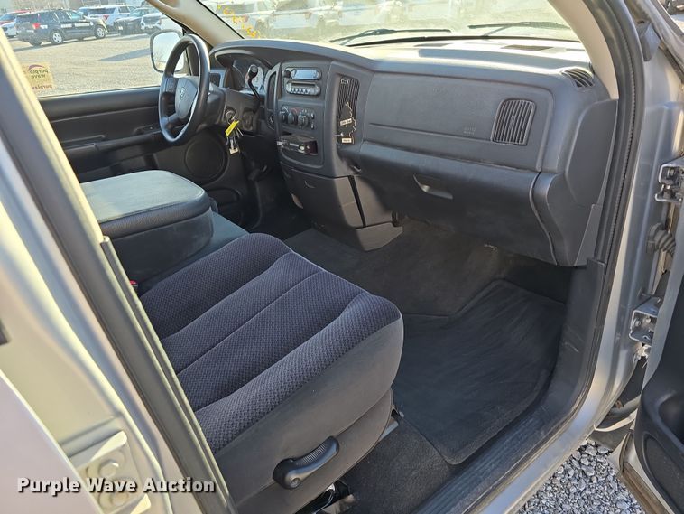 image for item DW3197 2005 Dodge Ram 1500 Quad Cab pickup truck