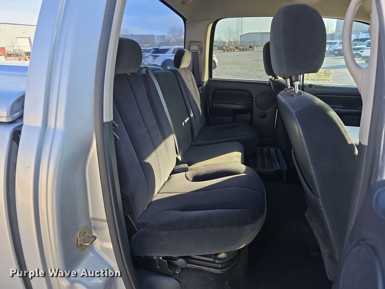 image for item DW3197 2005 Dodge Ram 1500 Quad Cab pickup truck