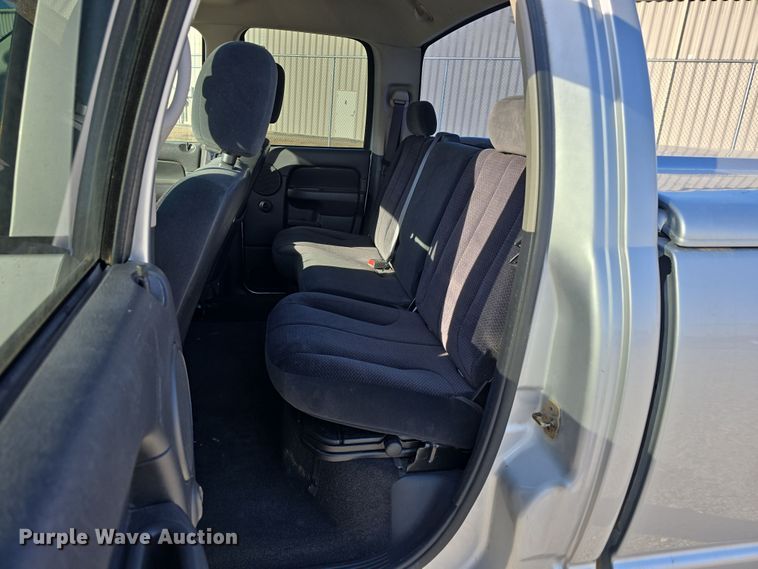 image for item DW3197 2005 Dodge Ram 1500 Quad Cab pickup truck