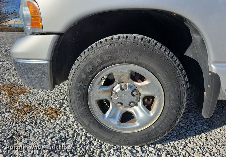 image for item DW3197 2005 Dodge Ram 1500 Quad Cab pickup truck