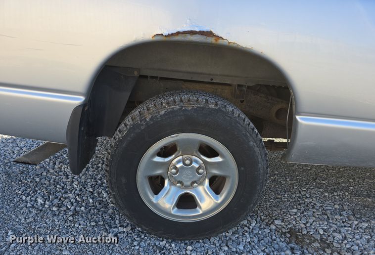 image for item DW3197 2005 Dodge Ram 1500 Quad Cab pickup truck