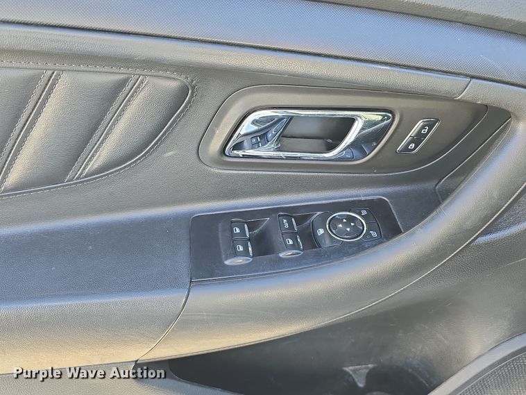 image for item DW3198 2017 Ford Taurus Police Interceptor 