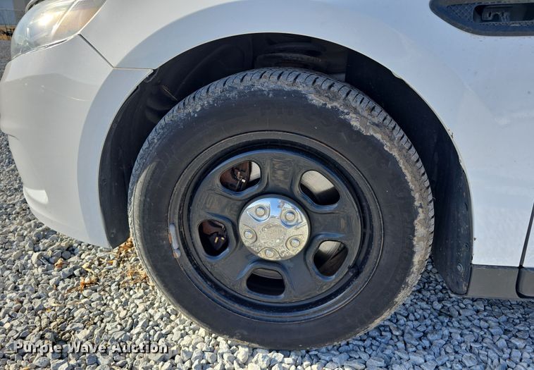 image for item DW3198 2017 Ford Taurus Police Interceptor 