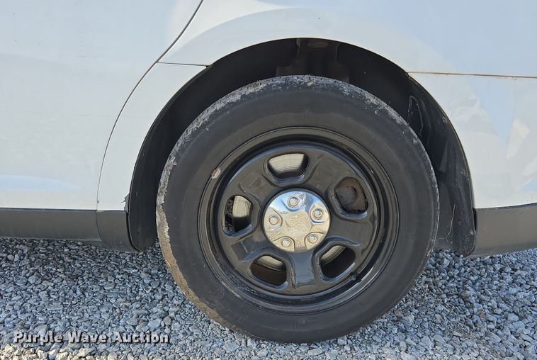 image for item DW3198 2017 Ford Taurus Police Interceptor 