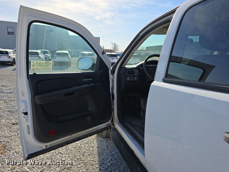 image for item DW3199 2008 Chevrolet Tahoe Police SUV