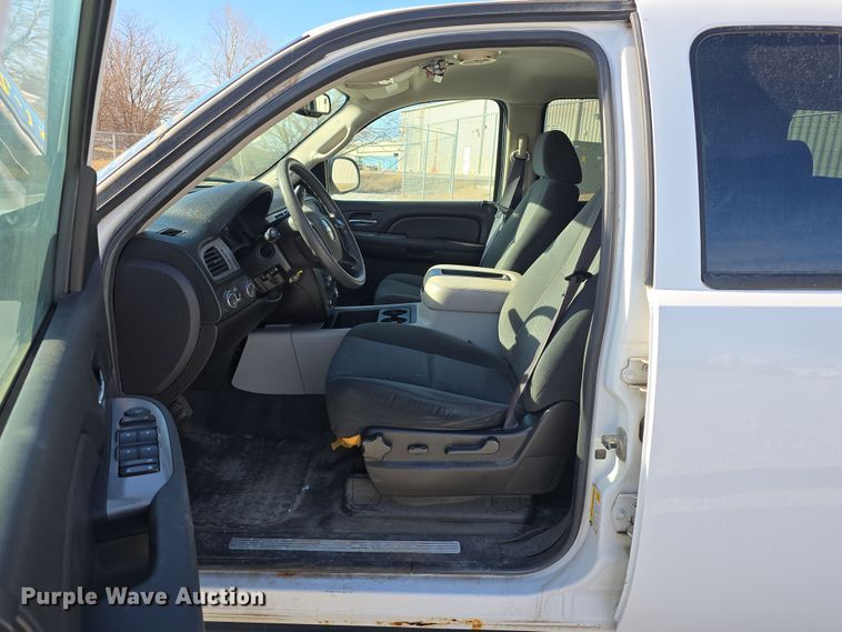 image for item DW3199 2008 Chevrolet Tahoe Police SUV