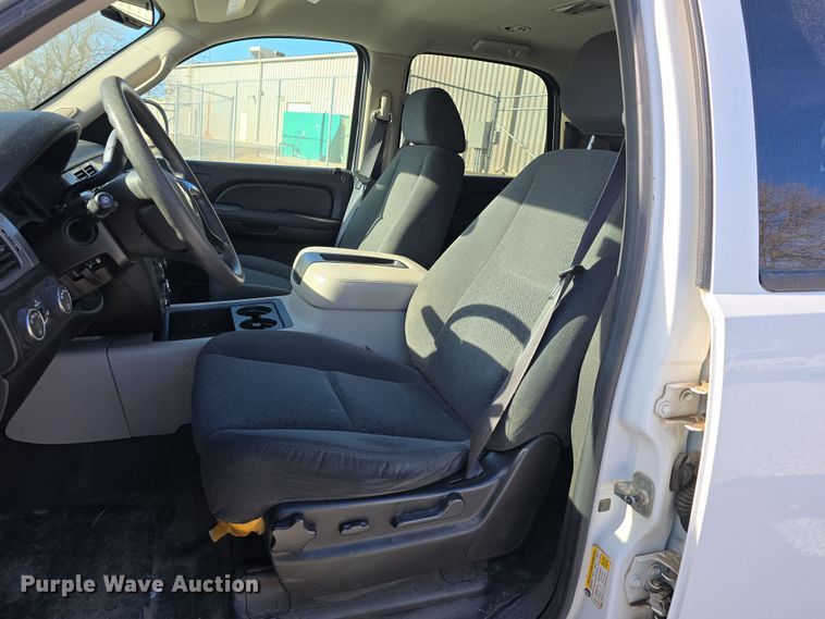 image for item DW3199 2008 Chevrolet Tahoe Police SUV