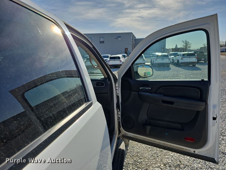 image for item DW3199 2008 Chevrolet Tahoe Police SUV