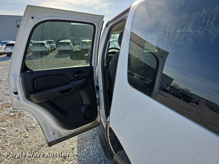 image for item DW3199 2008 Chevrolet Tahoe Police SUV
