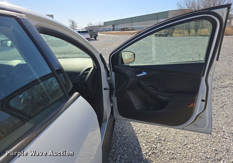 image for item DW3202 2016 Ford Focus  