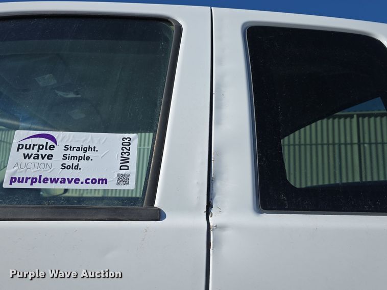 image for item DW3203 2010 Dodge Dakota Ext. Cab pickup truck