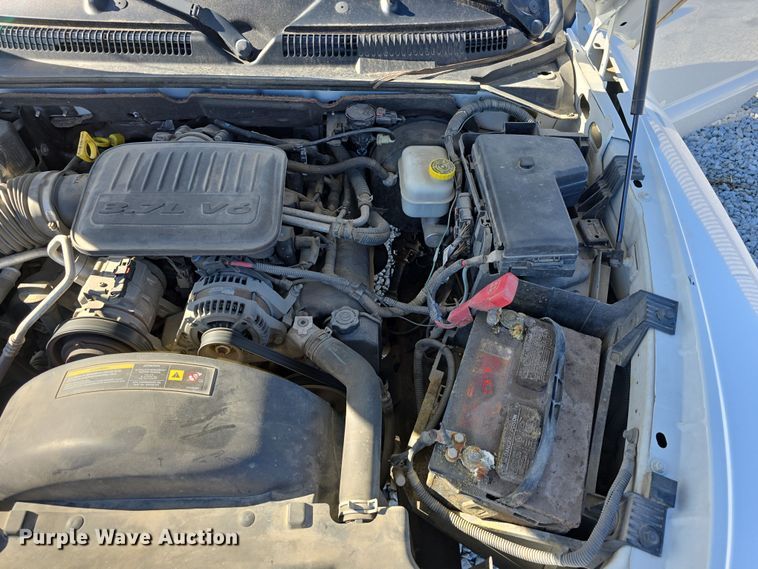 image for item DW3203 2010 Dodge Dakota Ext. Cab pickup truck