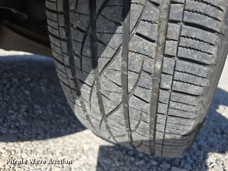 image for item DW3203 2010 Dodge Dakota Ext. Cab pickup truck