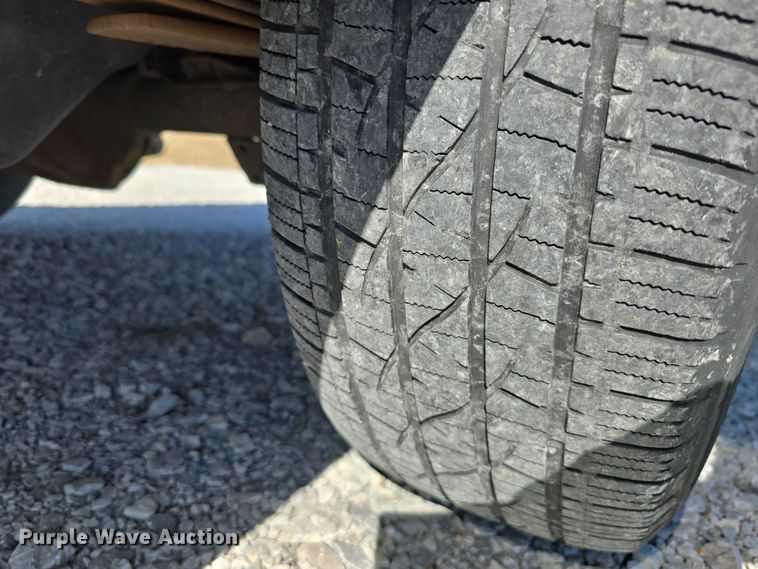 image for item DW3203 2010 Dodge Dakota Ext. Cab pickup truck