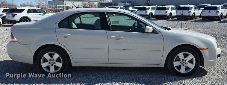 image for item DW3204 2008 Ford Fusion SE 