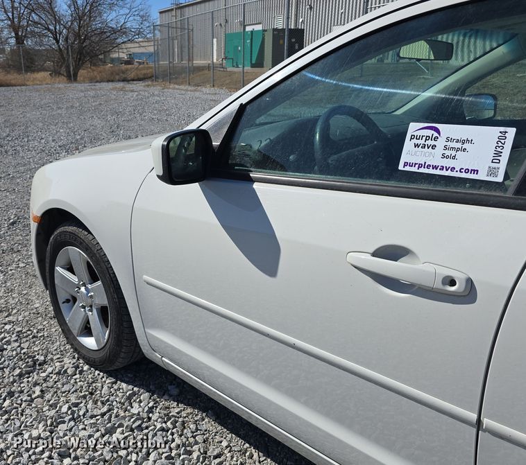 image for item DW3204 2008 Ford Fusion SE 