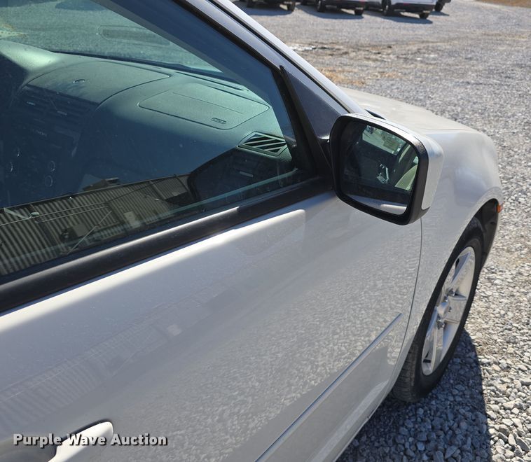 image for item DW3204 2008 Ford Fusion SE 