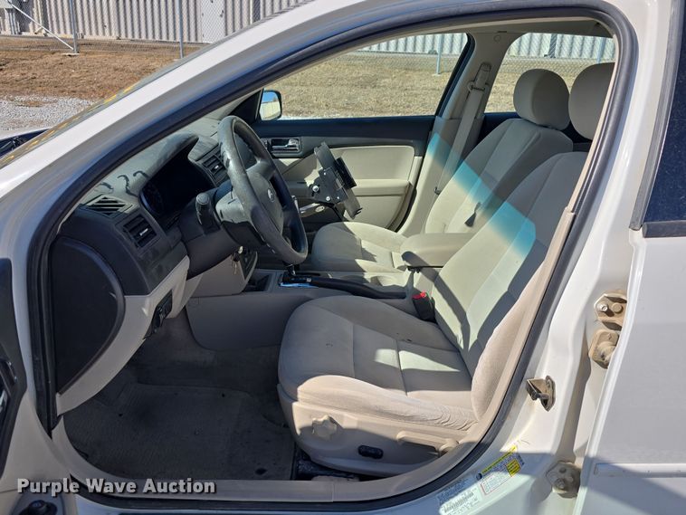 image for item DW3204 2008 Ford Fusion SE 