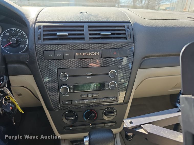 image for item DW3204 2008 Ford Fusion SE 