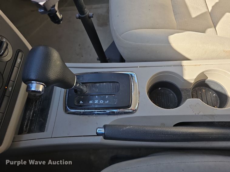 image for item DW3204 2008 Ford Fusion SE 