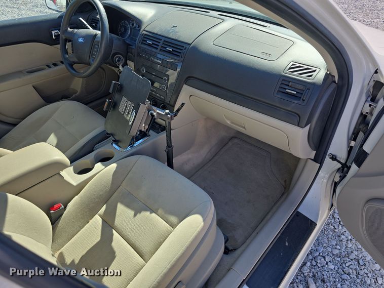 image for item DW3204 2008 Ford Fusion SE 