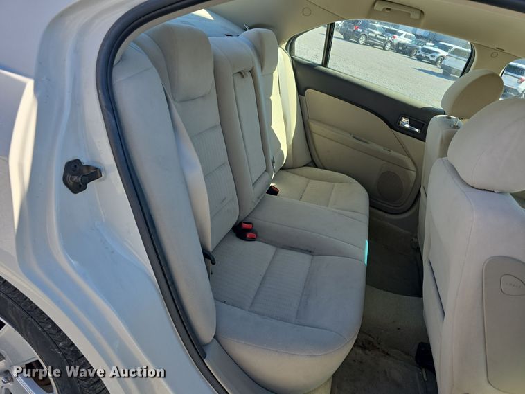 image for item DW3204 2008 Ford Fusion SE 